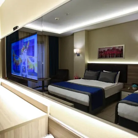Hotel Random 3*